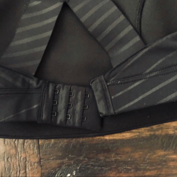 GapFit Sculpt Revolution High Support Sports Bra - Picture 3 of 3